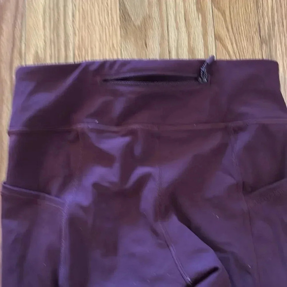 Lululemon sz 4 Tight Stuff Tight II (25") Dark Adobe great like new condition - Picture 11 of 13
